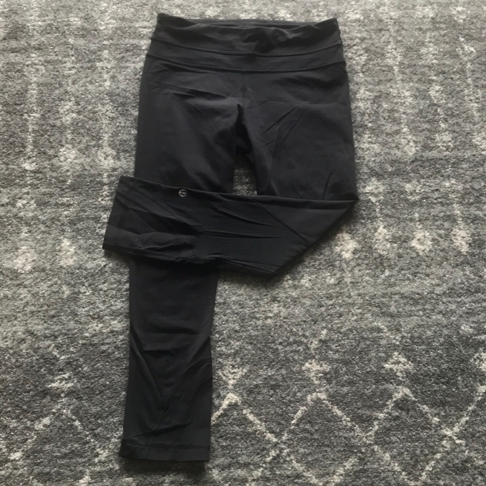 Black Lululemon 7/8 leggings